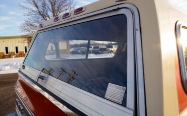 GMC-Classic-Sierra-15-1977-Pickup-Truck-35