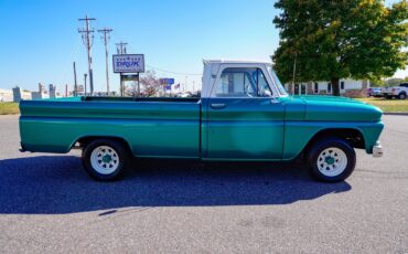 GMC-Custom-C10-1965-Pickup-Truck-1