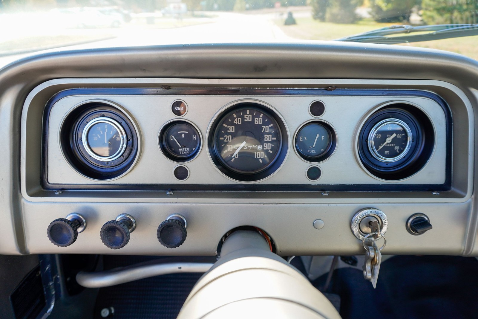 GMC-Custom-C10-1965-Pickup-Truck-11