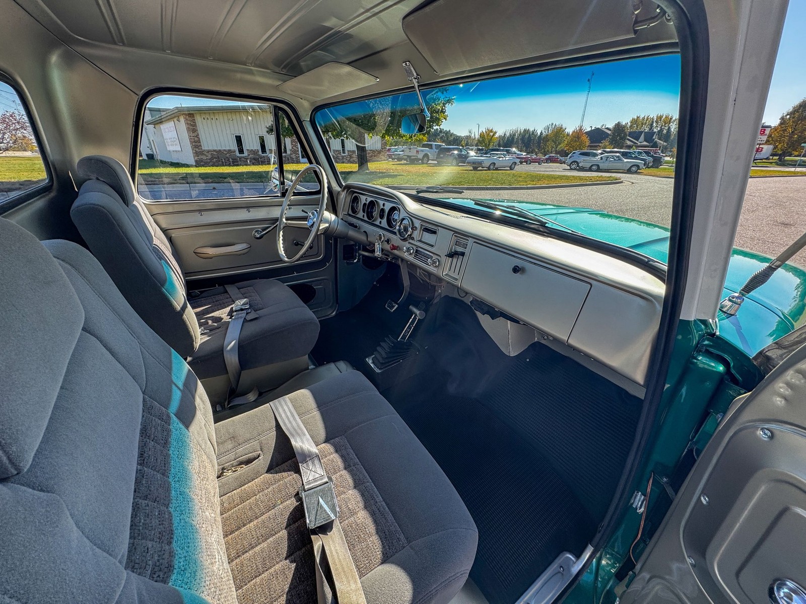 GMC-Custom-C10-1965-Pickup-Truck-12