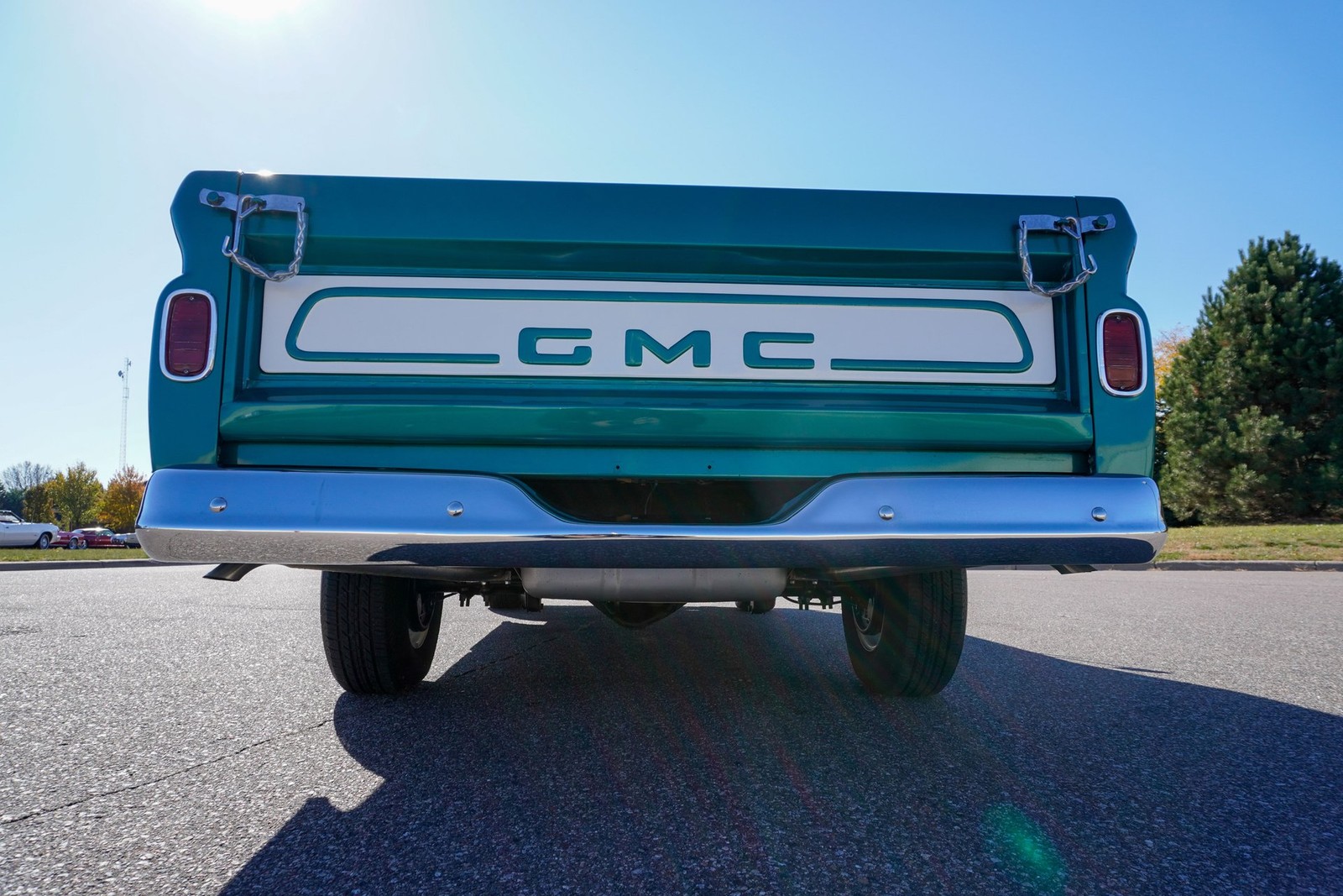 GMC-Custom-C10-1965-Pickup-Truck-30