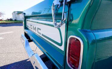 GMC-Custom-C10-1965-Pickup-Truck-35