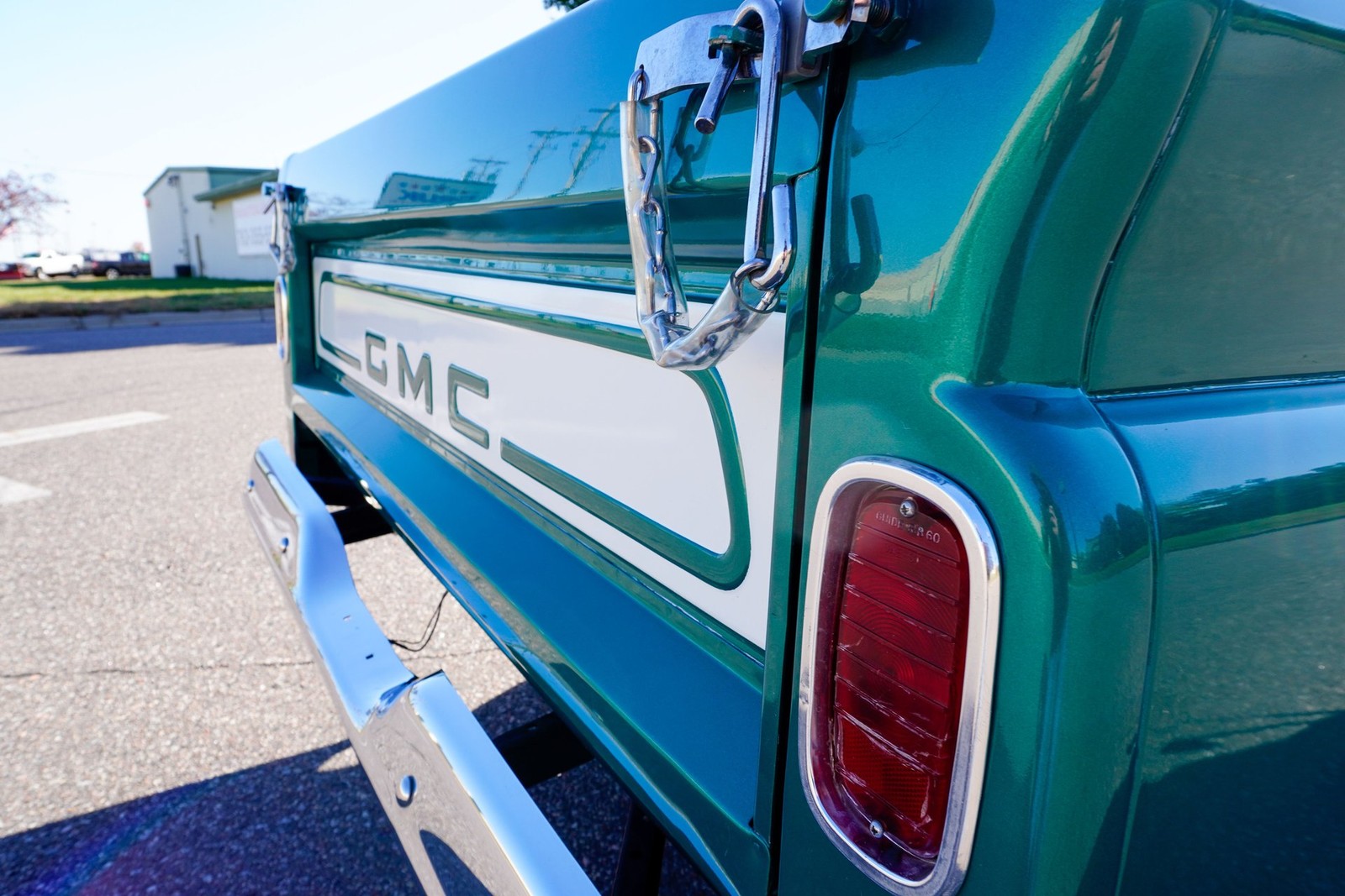 GMC-Custom-C10-1965-Pickup-Truck-35