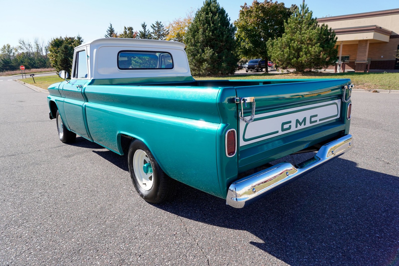 GMC-Custom-C10-1965-Pickup-Truck-5