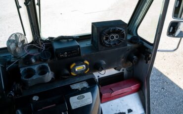 GMC-Forward-Control-Chassis-1991-Cab-Chassis-23