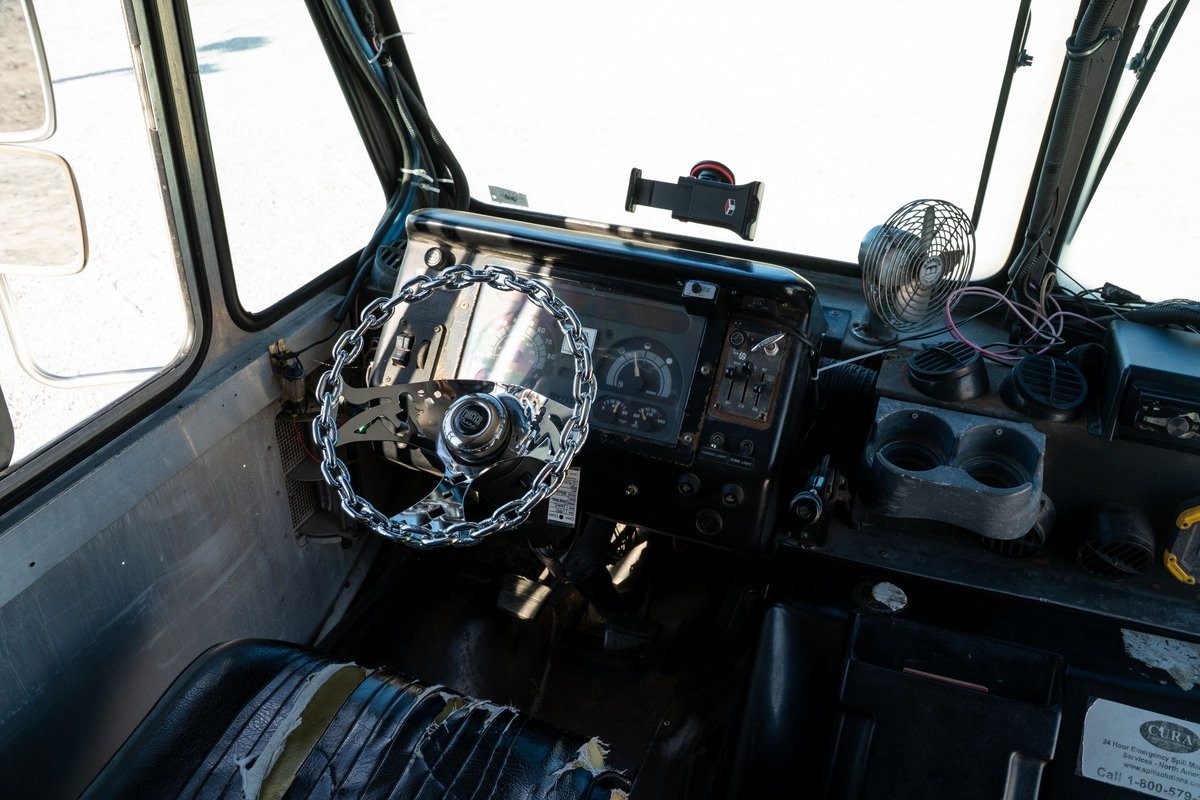 GMC-Forward-Control-Chassis-1991-Cab-Chassis-24