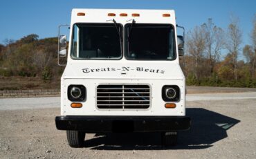 GMC-Forward-Control-Chassis-1991-Cab-Chassis-3