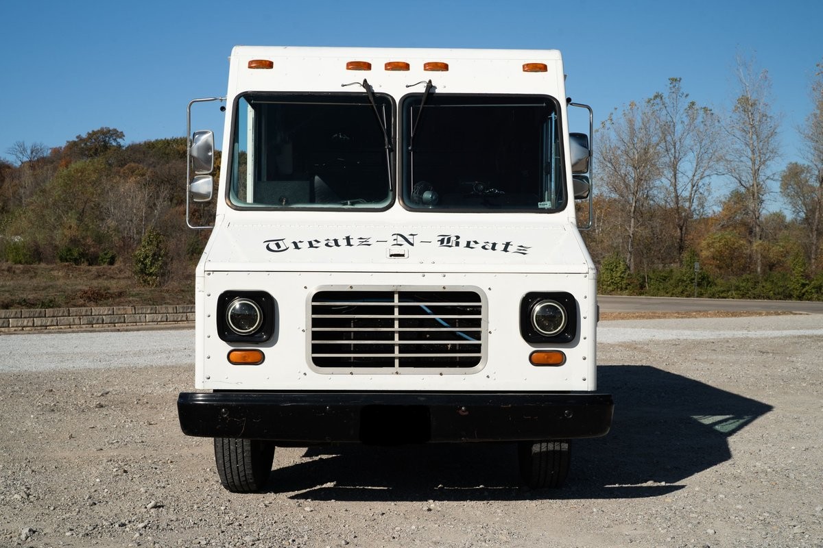 GMC-Forward-Control-Chassis-1991-Cab-Chassis-3