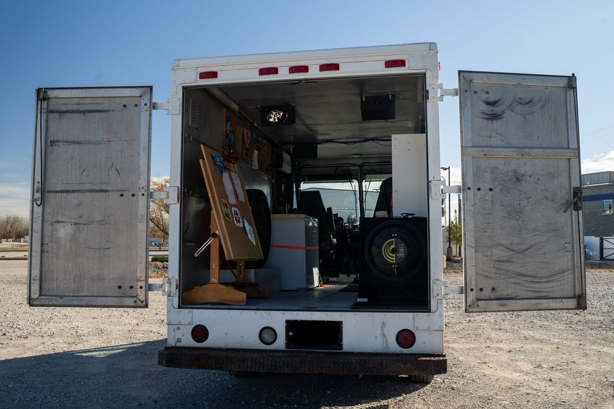 GMC-Forward-Control-Chassis-1991-Cab-Chassis-36