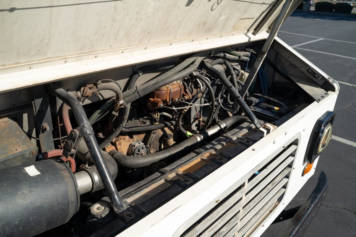 GMC-Forward-Control-Chassis-1991-Cab-Chassis-39