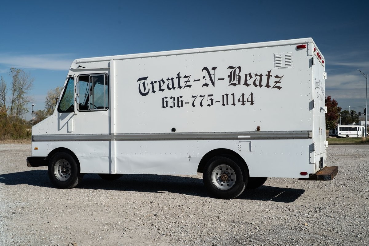 GMC-Forward-Control-Chassis-1991-Cab-Chassis-8