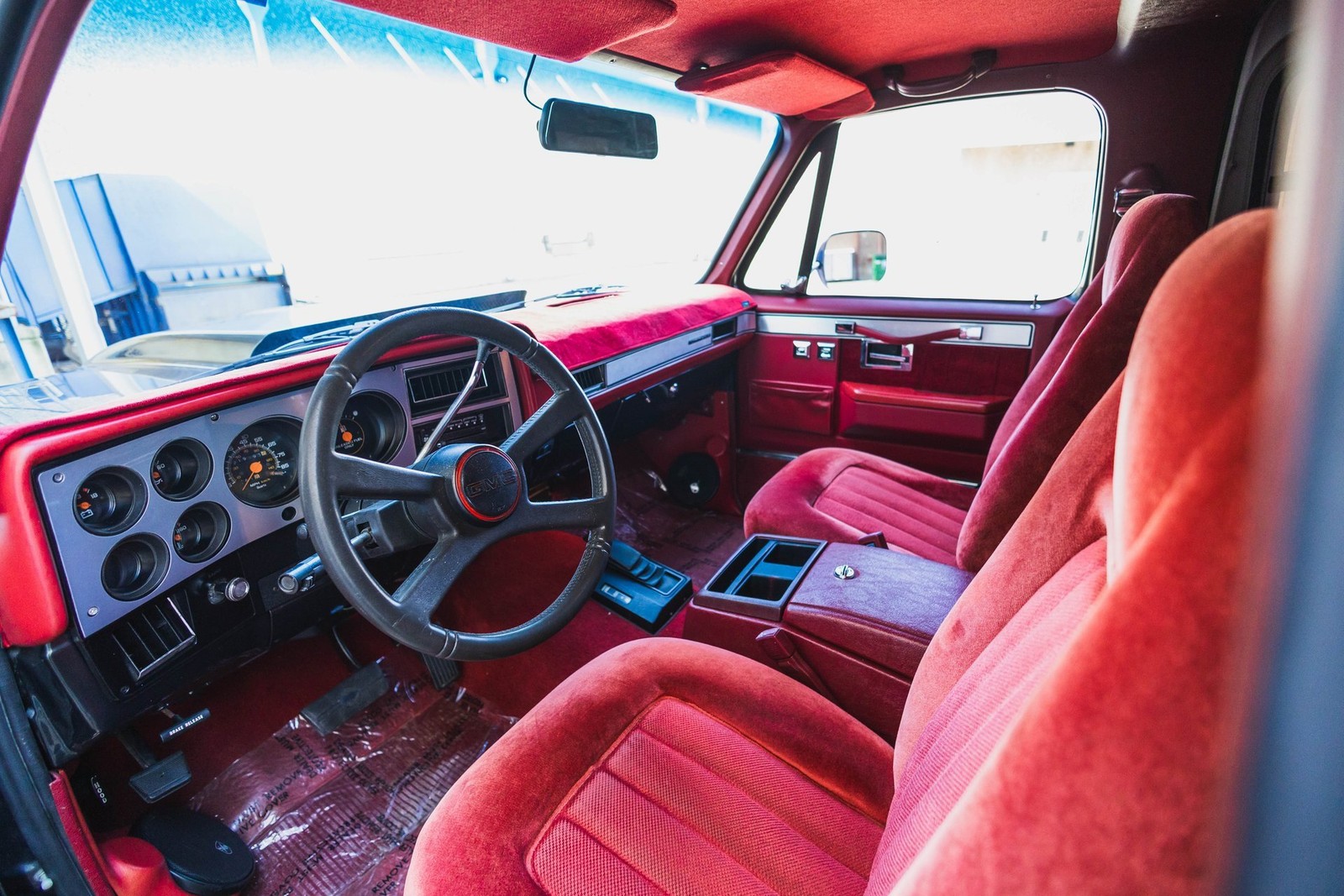 GMC-Jimmy-1990-2D-Sport-Utility-23