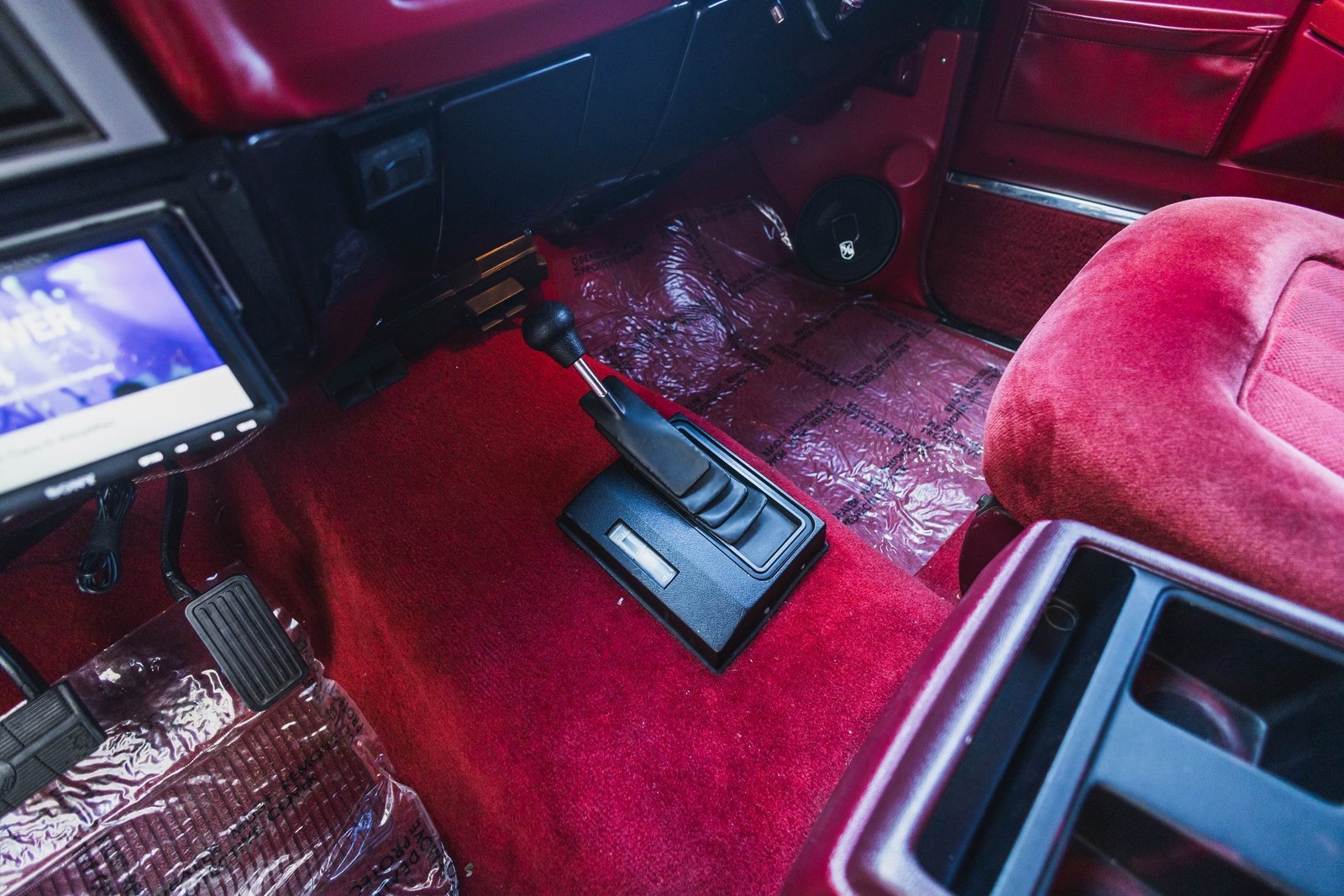 GMC-Jimmy-1990-2D-Sport-Utility-26