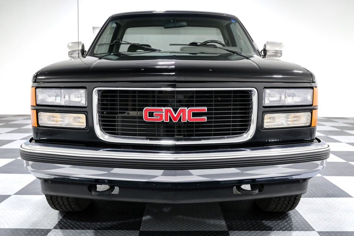 GMC-K1500-1994-Pickup-Truck-1