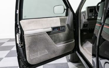 GMC-K1500-1994-Pickup-Truck-11
