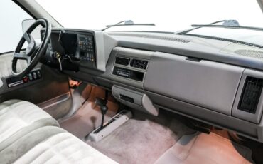 GMC-K1500-1994-Pickup-Truck-15