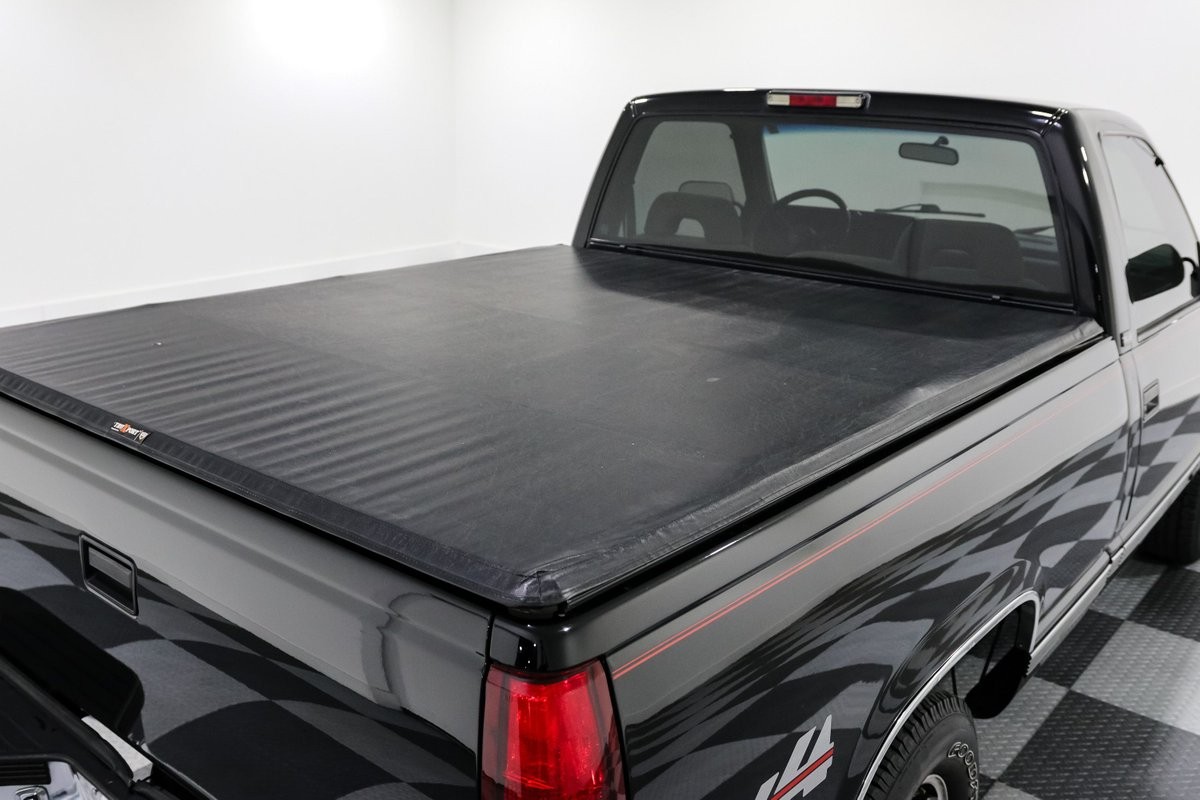 GMC-K1500-1994-Pickup-Truck-19