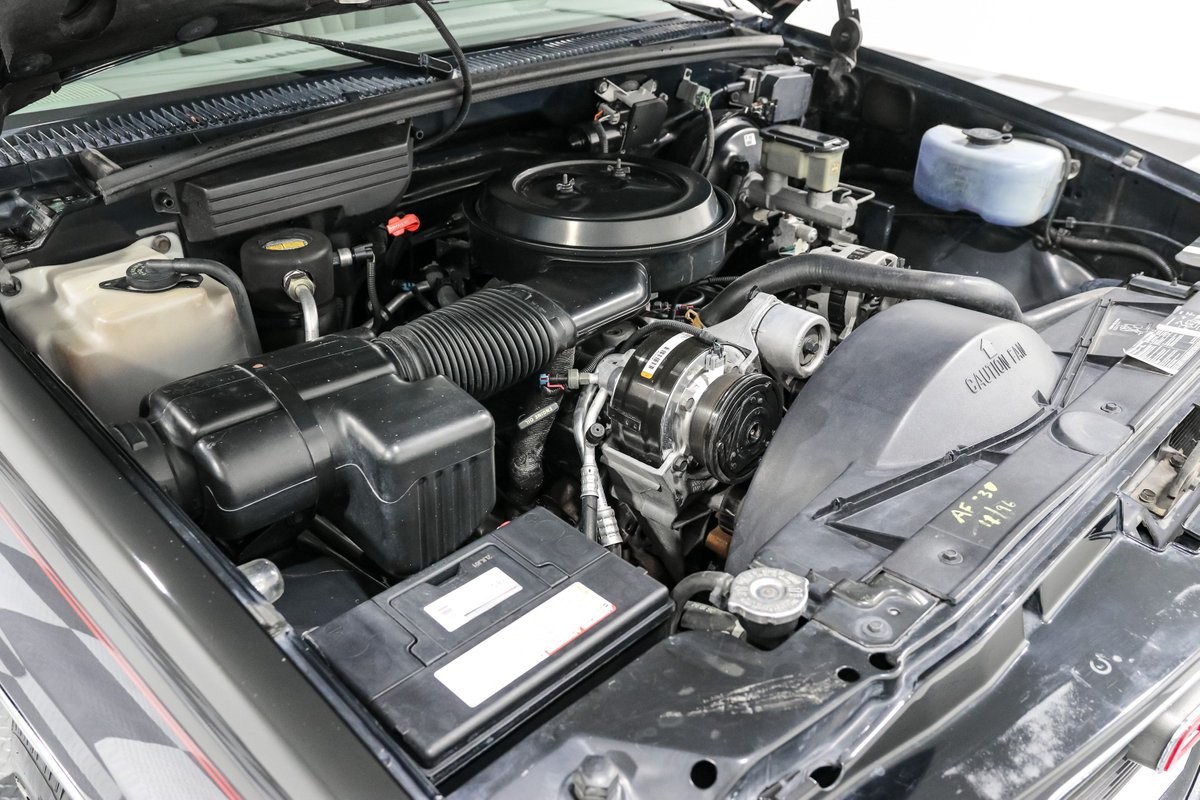 GMC-K1500-1994-Pickup-Truck-8