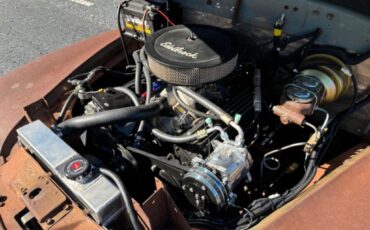 GMC-Pickup-resto-mod-frame-off-build-patina-crate-350-1950-2