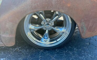 GMC-Pickup-resto-mod-frame-off-build-patina-crate-350-1950-25