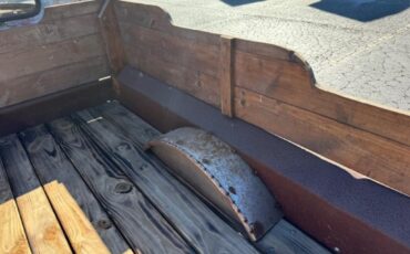 GMC-Pickup-resto-mod-frame-off-build-patina-crate-350-1950-28