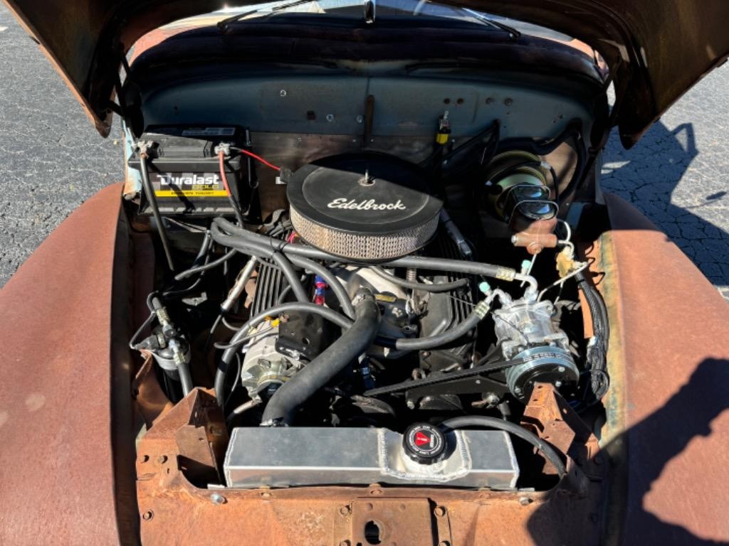 GMC-Pickup-resto-mod-frame-off-build-patina-crate-350-1950-3