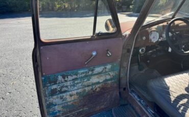 GMC-Pickup-resto-mod-frame-off-build-patina-crate-350-1950-30