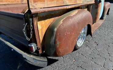 GMC-Pickup-resto-mod-frame-off-build-patina-crate-350-1950-31
