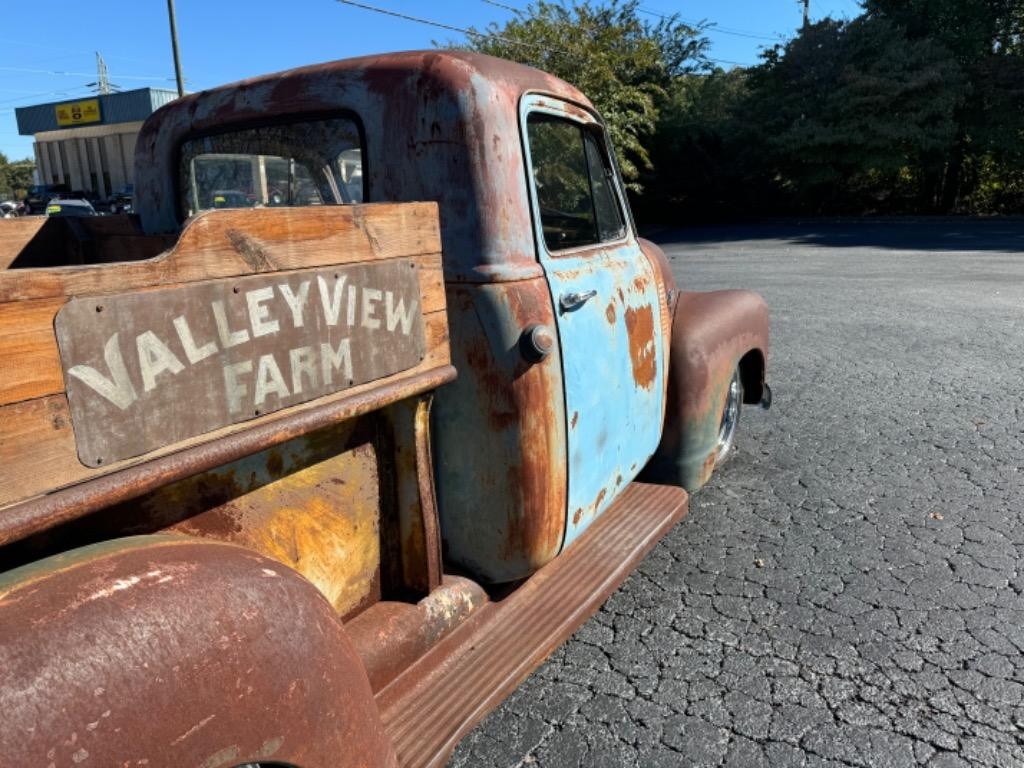 GMC-Pickup-resto-mod-frame-off-build-patina-crate-350-1950-32