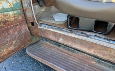 GMC-Pickup-resto-mod-frame-off-build-patina-crate-350-1950-39