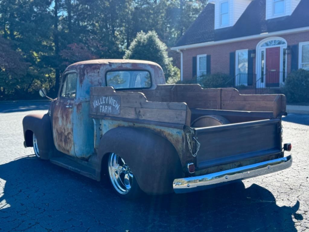 GMC-Pickup-resto-mod-frame-off-build-patina-crate-350-1950-8