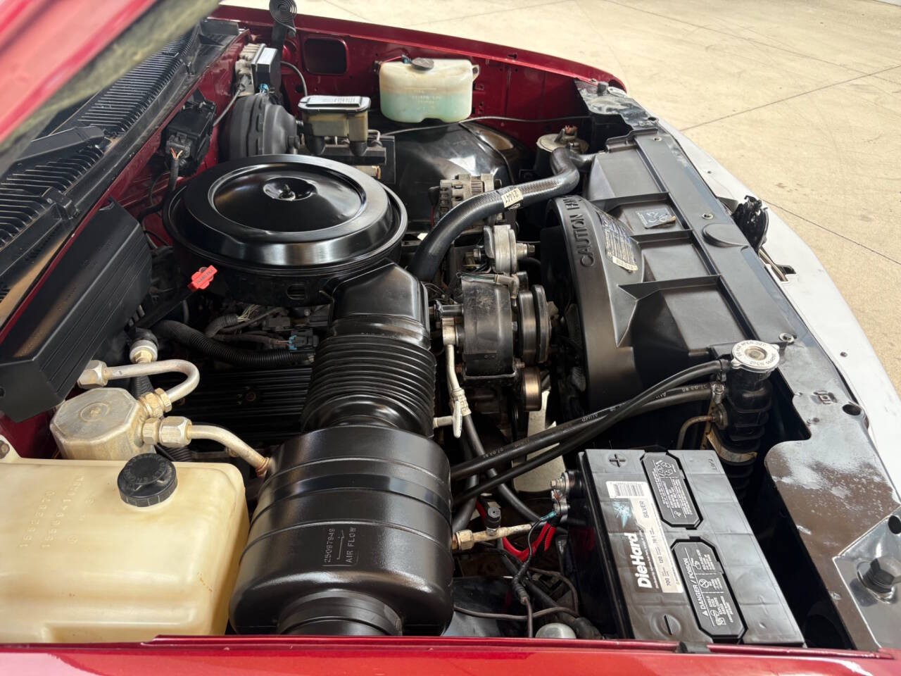 GMC-Sierra-1500-1988-Pickup-Truck-35