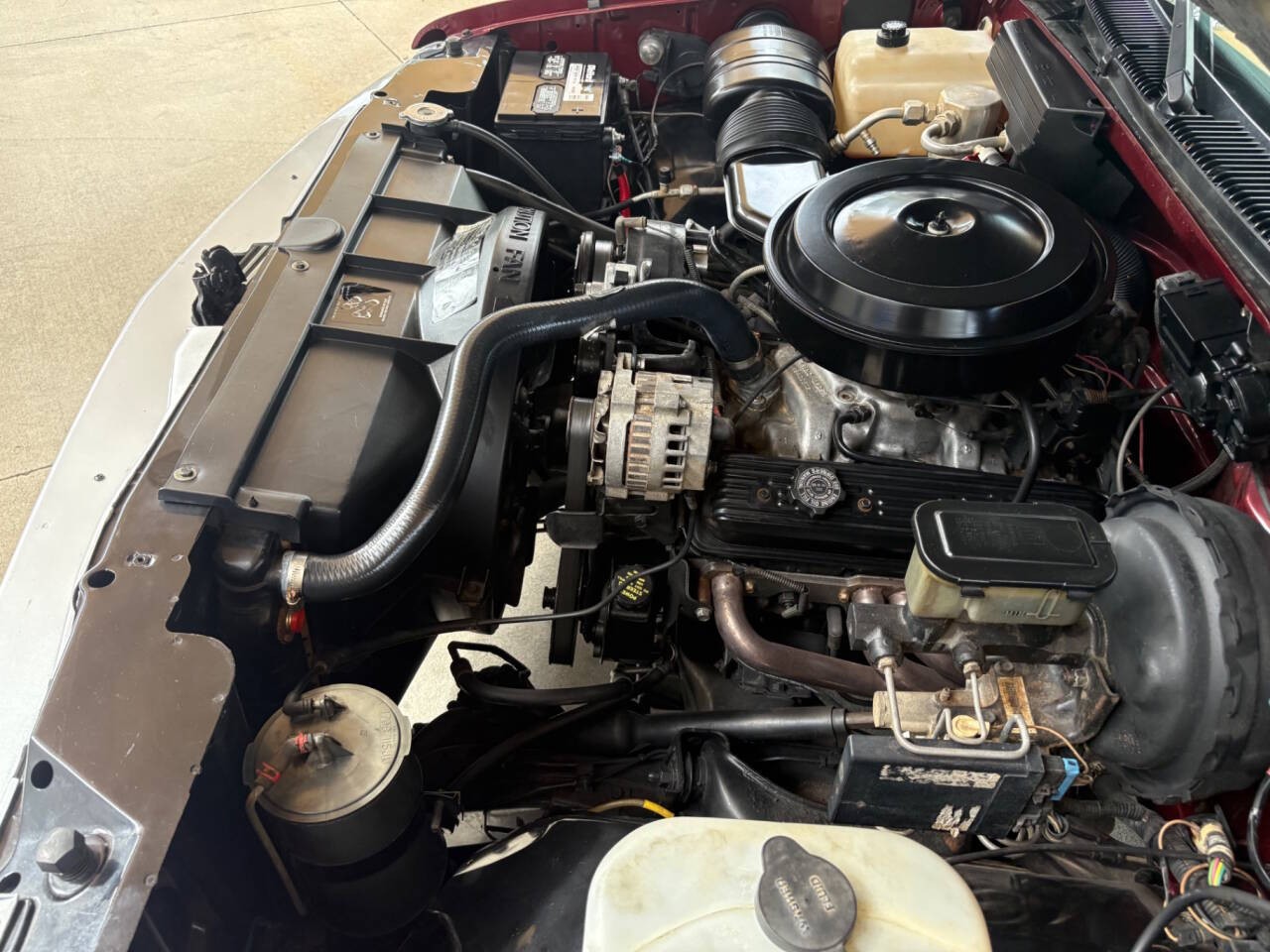 GMC-Sierra-1500-1988-Pickup-Truck-39