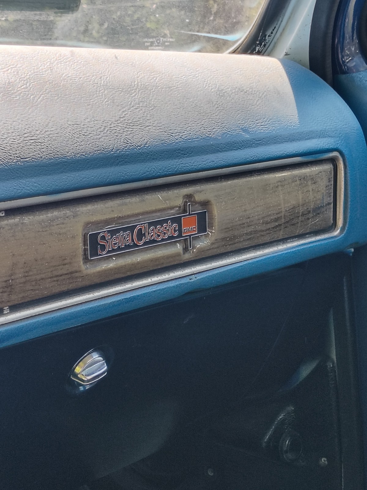 GMC-Sierra-1978-Standard-Cab-Pickup-10