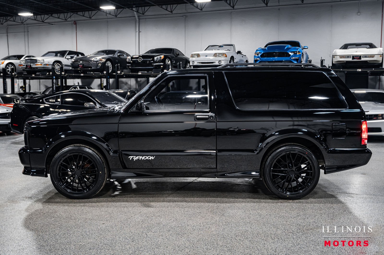 GMC-Typhoon-1992-SUV-1