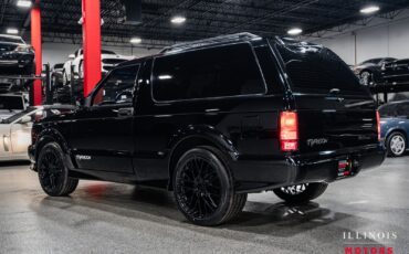 GMC-Typhoon-1992-SUV-2