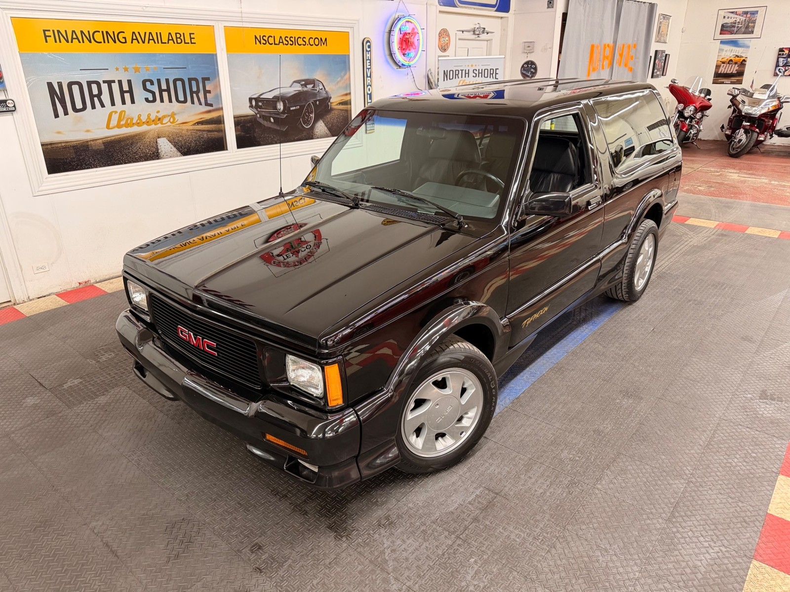 GMC-Typhoon-1993-SUV-1