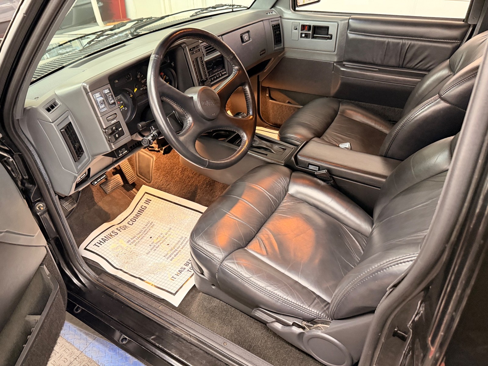 GMC-Typhoon-1993-SUV-15