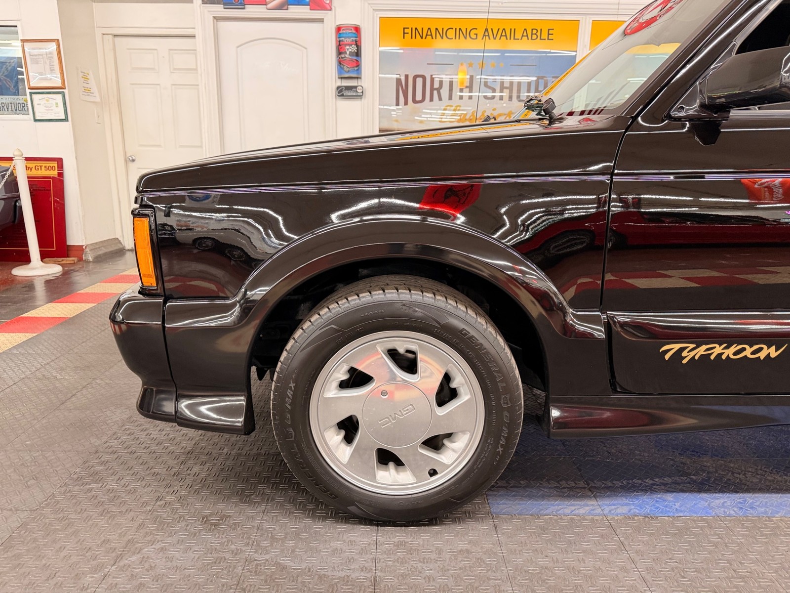 GMC-Typhoon-1993-SUV-17