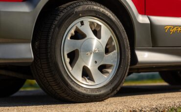 GMC-Typhoon-1993-SUV-21