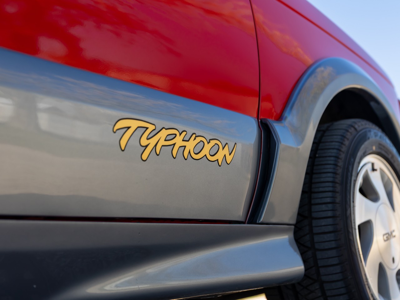 GMC-Typhoon-1993-SUV-23