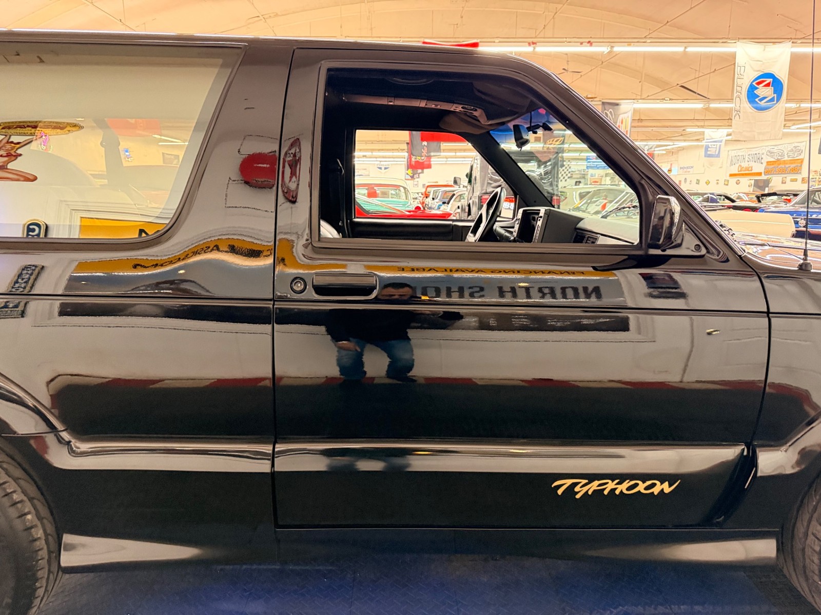 GMC-Typhoon-1993-SUV-26