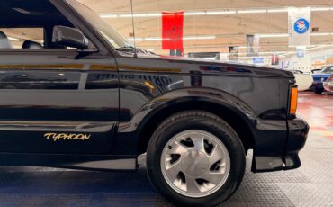 GMC-Typhoon-1993-SUV-27