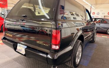 GMC-Typhoon-1993-SUV-28