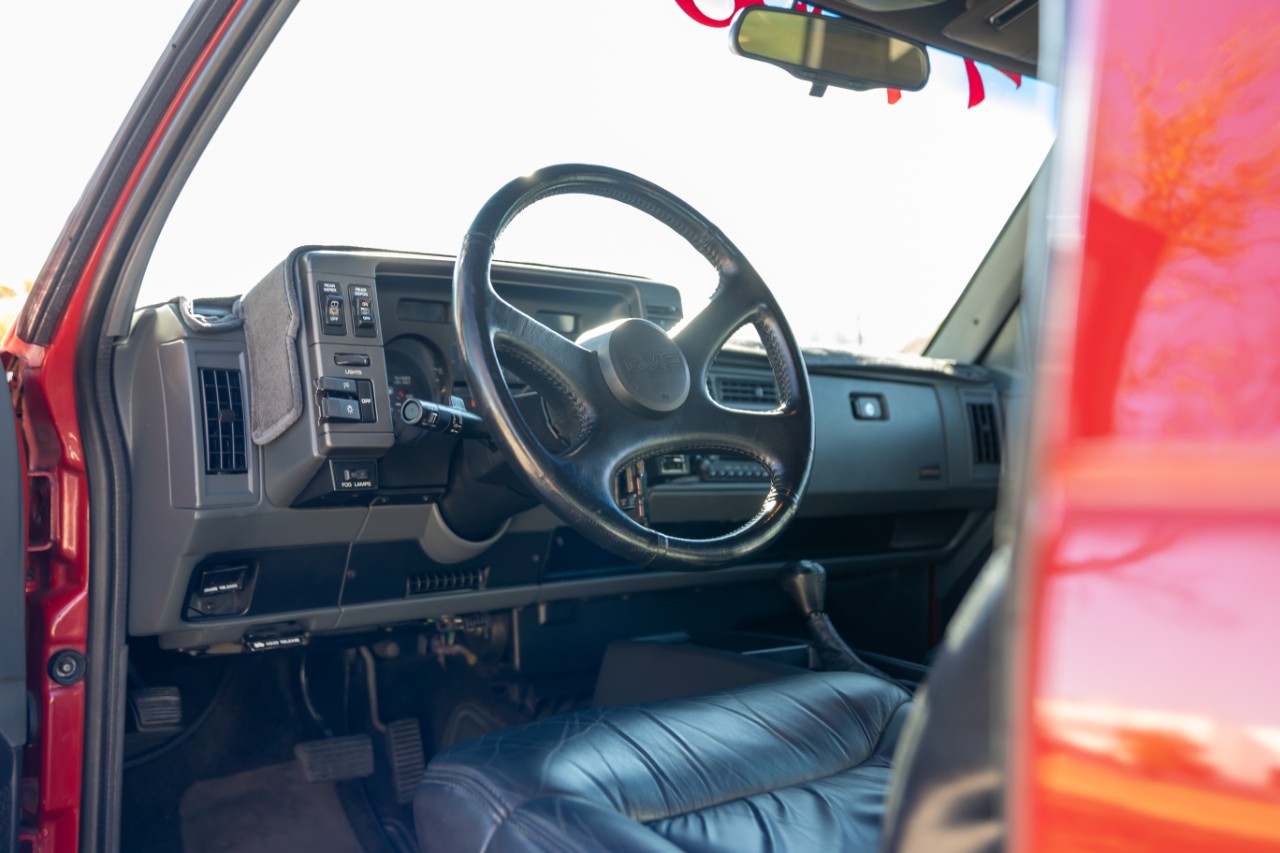 GMC-Typhoon-1993-SUV-29