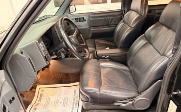 GMC-Typhoon-1993-SUV-29