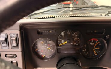 GMC-Typhoon-1993-SUV-32