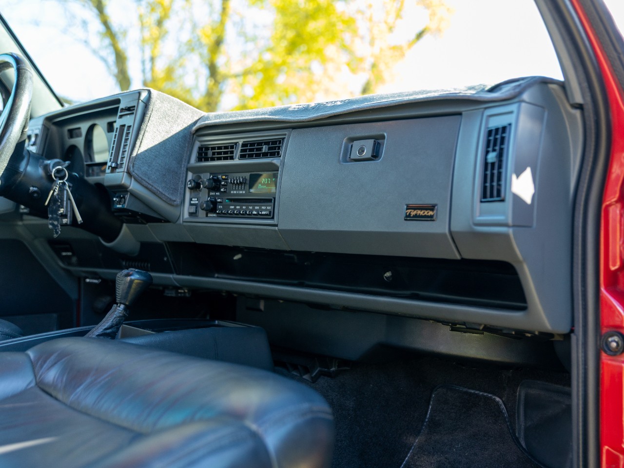 GMC-Typhoon-1993-SUV-32