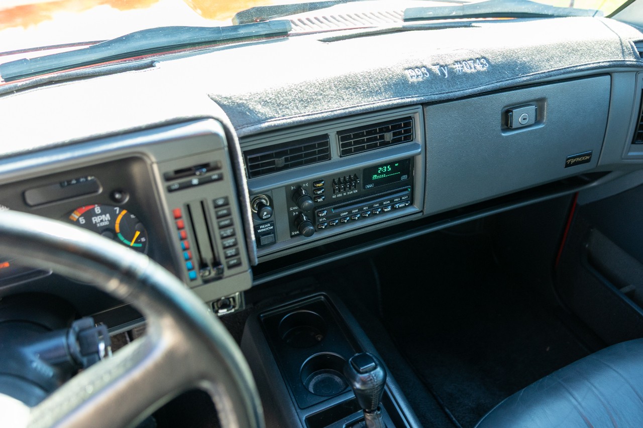 GMC-Typhoon-1993-SUV-39