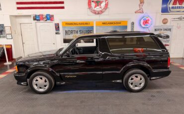 GMC-Typhoon-1993-SUV-6